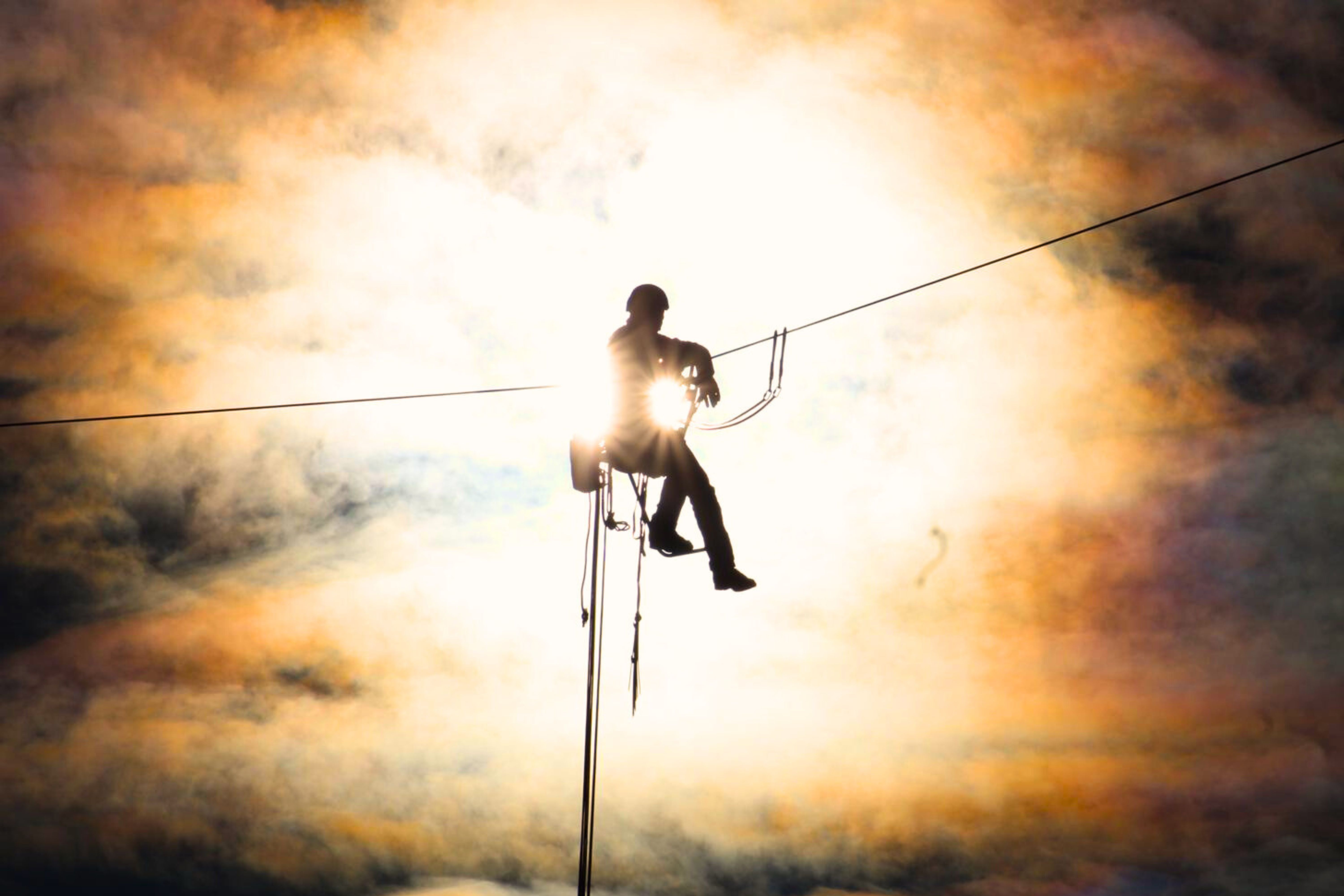 Overhead power transmission lines 